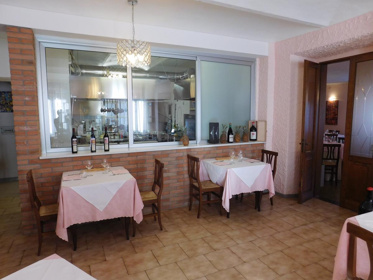 Il Duca Bianco Hotel Calosso Exterior photo